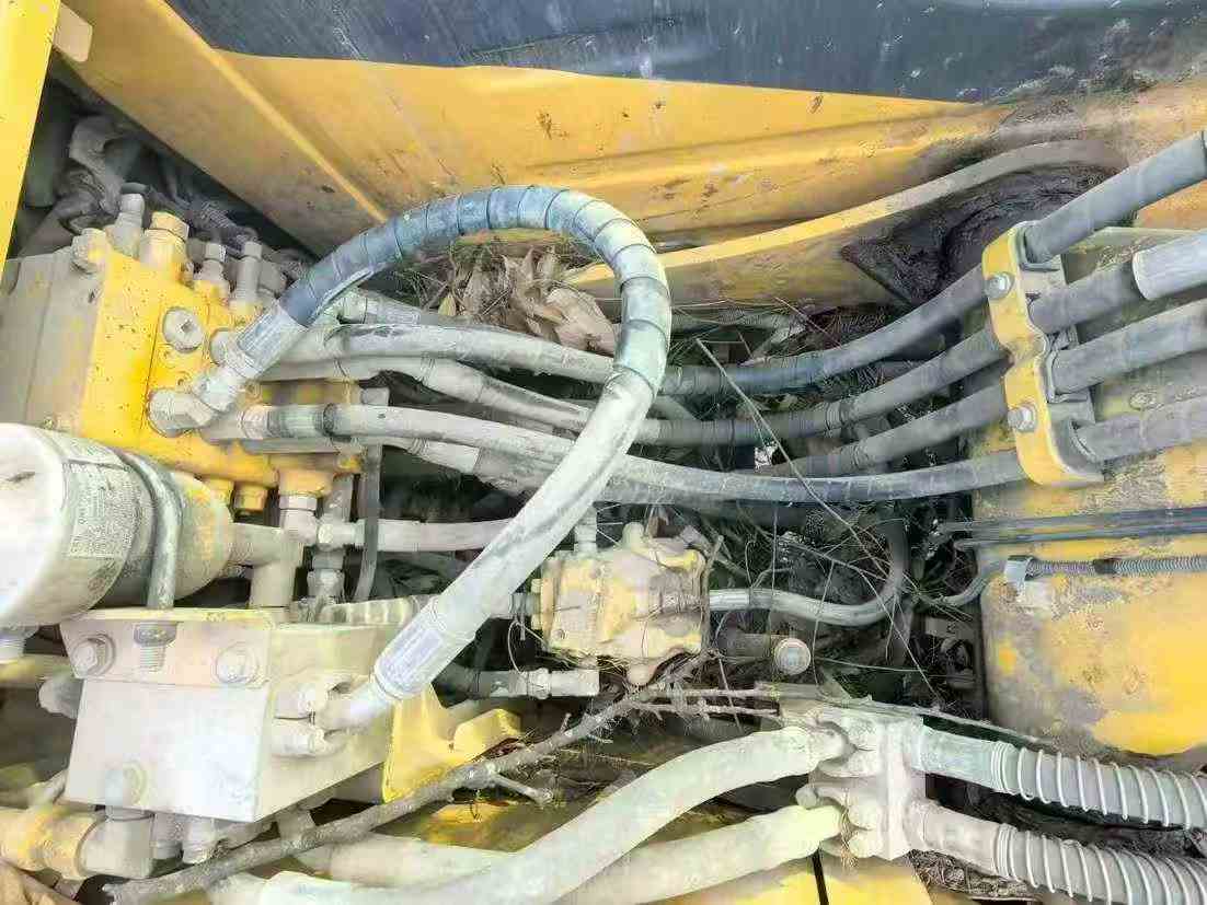 Buy Komatsu PC130-8 Used Excavator / 7