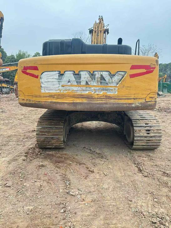 Buy Sany SY200C Used Excavator / 1