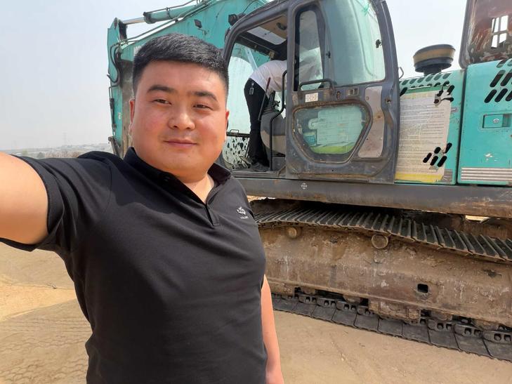 Buy Kobelco SK250 Used Excavator / 1