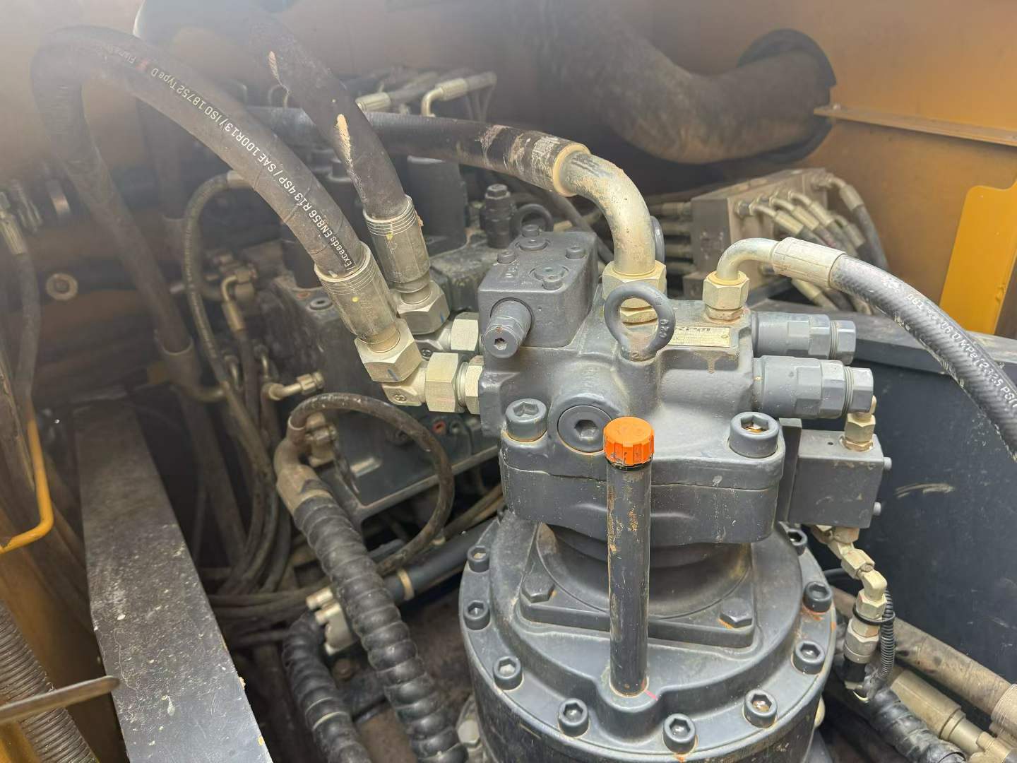 Buy XCMG XE200 Used Excavator / 4