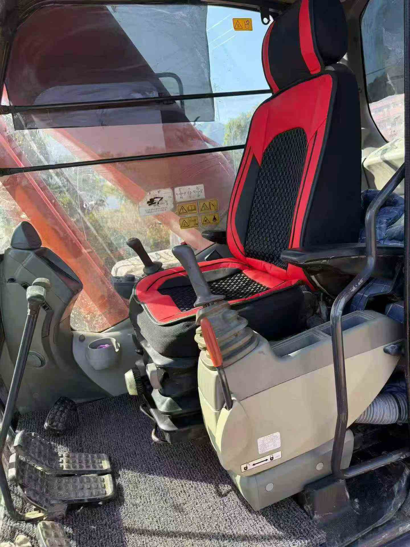 Buy Hitachi ZX240 Used Excavator / 6