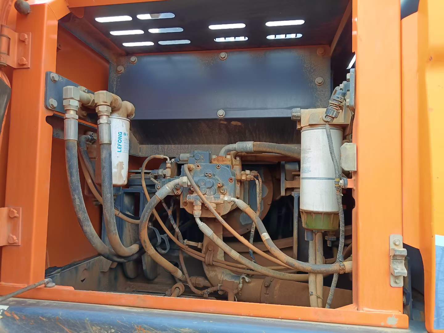 Buy Doosan DH200-3 Used Excavator / 5