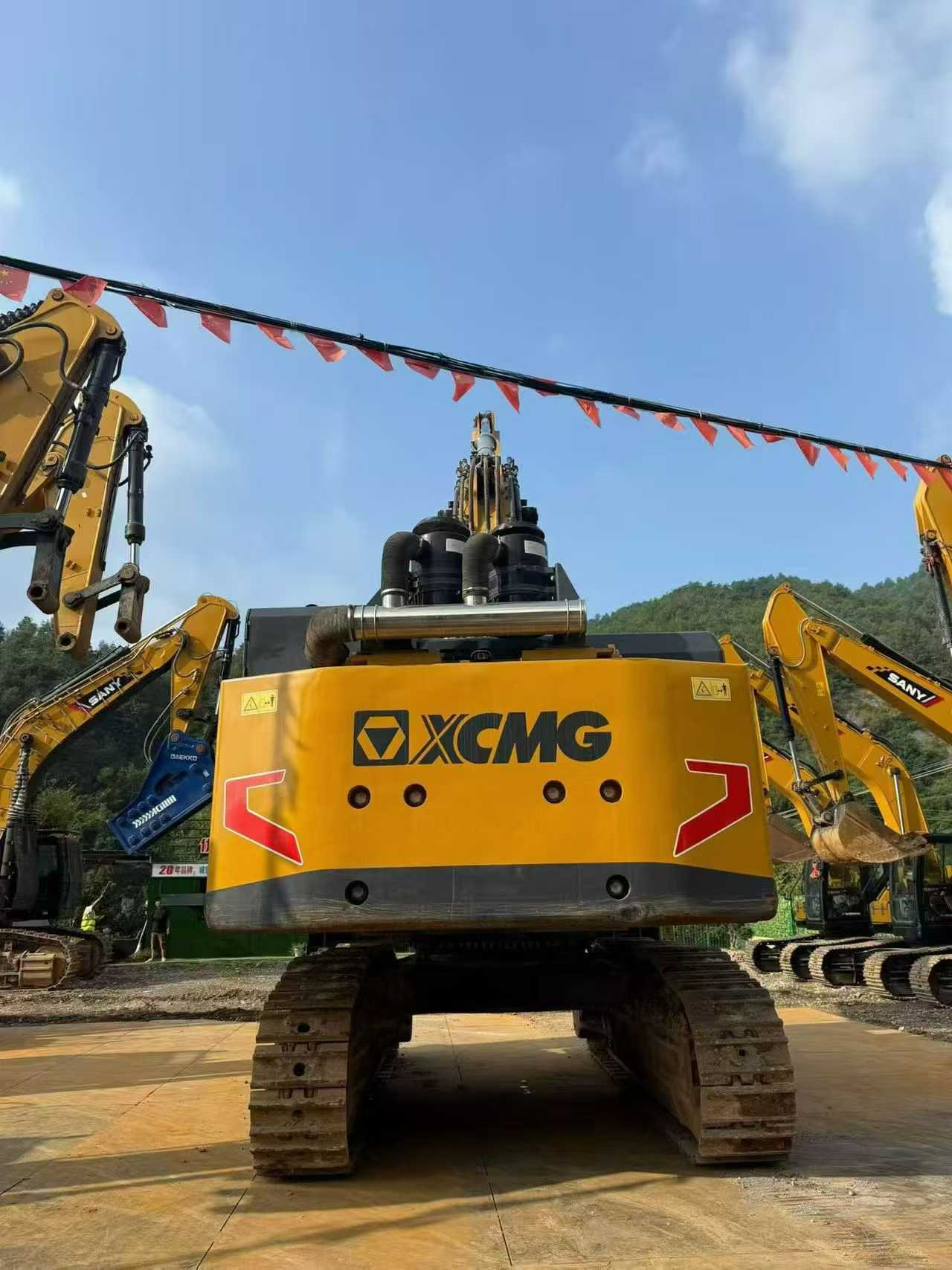 Buy XCMG XE690DK Used Excavator / 2