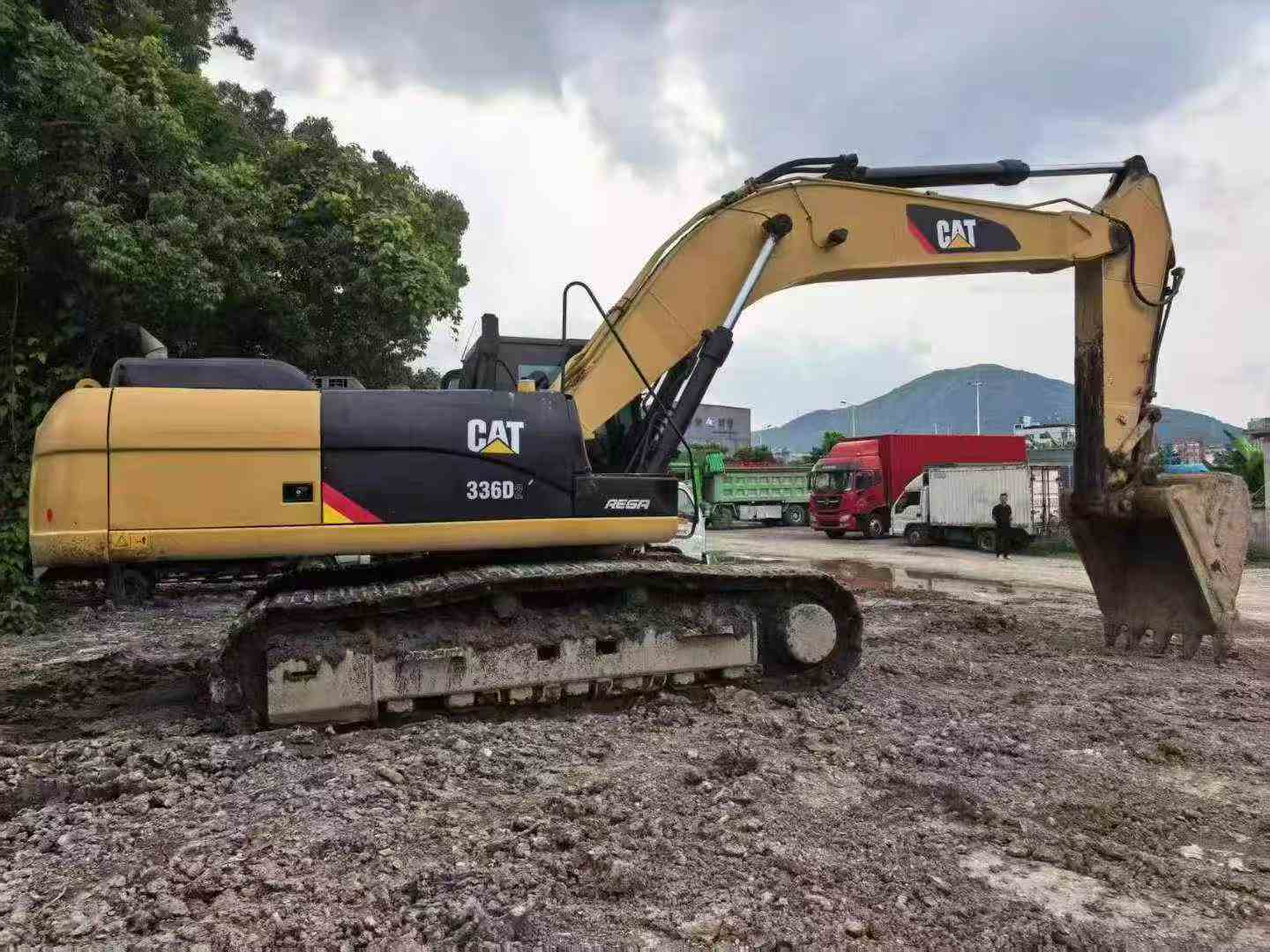 Buy Caterpillar 336E Used Excavator / 4