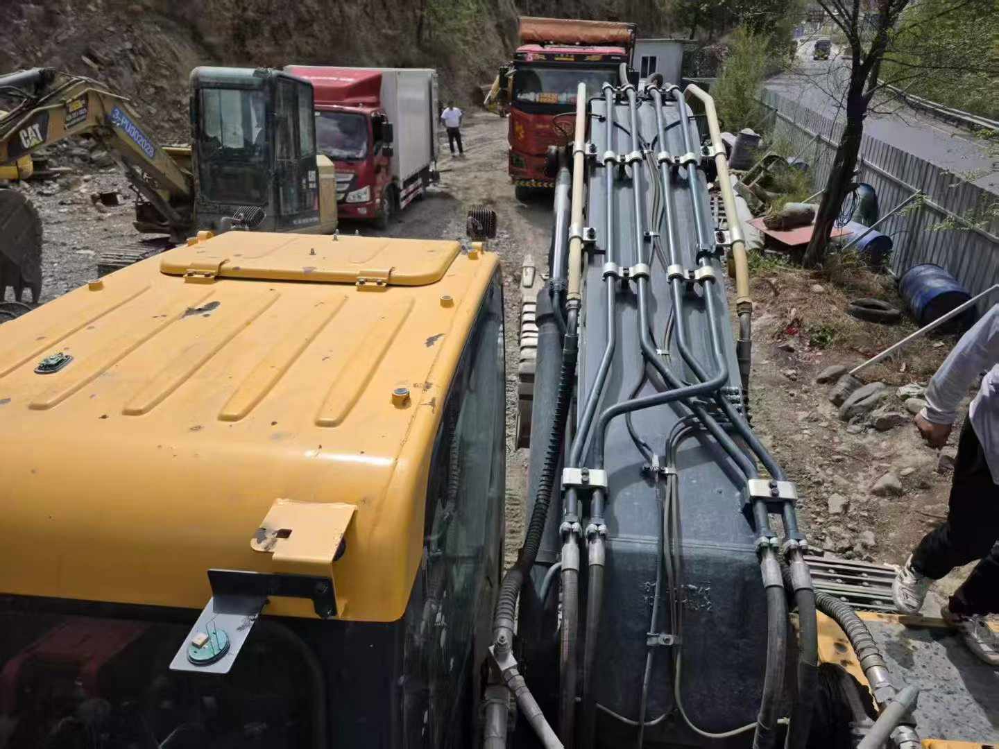 Buy Hyundai R350LVS Used Excavator / 3