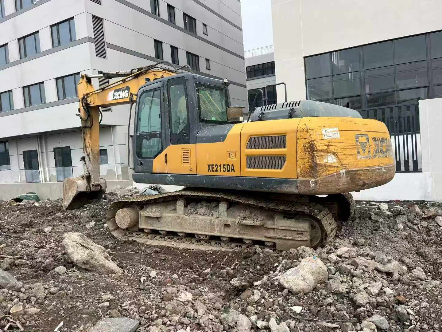 Buy XCMG XE200DA Used Excavator / 5