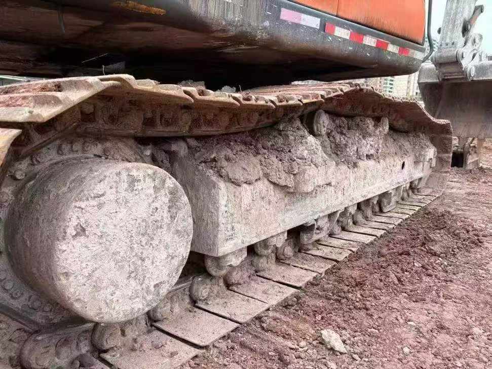 Buy Doosan DH225-7 Used Excavator / 4