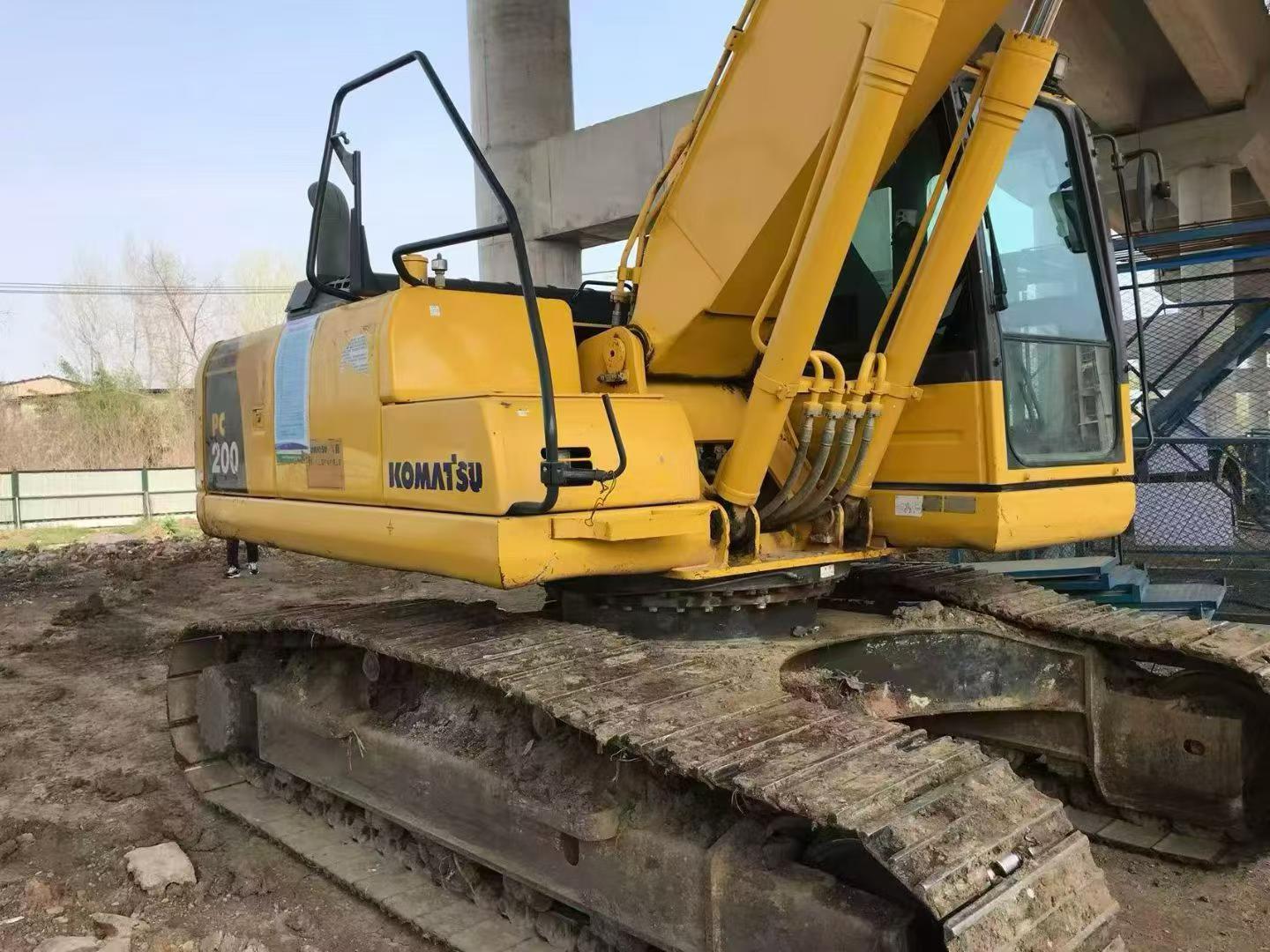 Buy Komatsu PC200-8 Used Excavator / 2