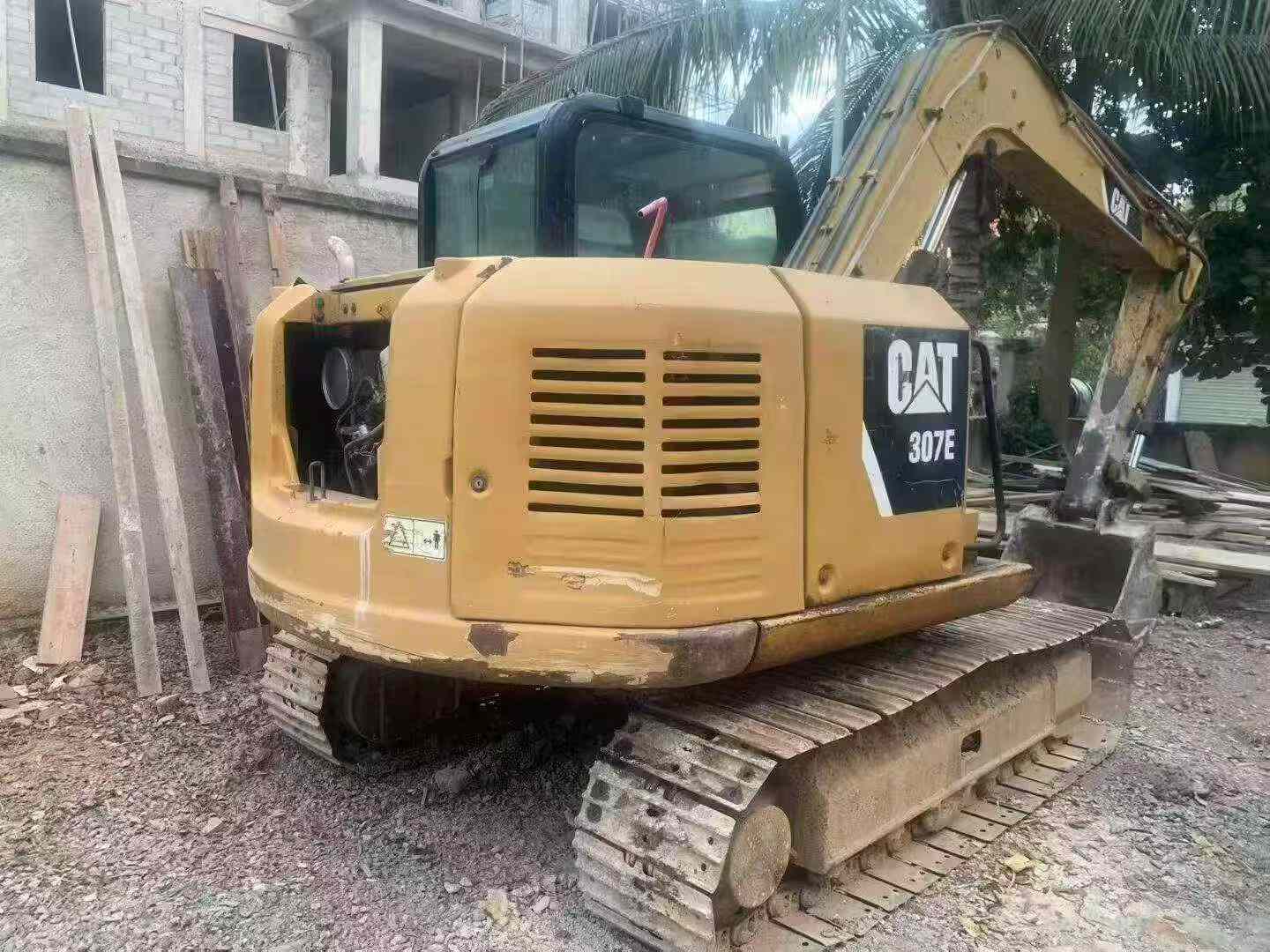 Купить Подержанный Экскаватор Caterpillar 307B / 2 Купить Подержанный Экскаватор Caterpillar 307B / 2