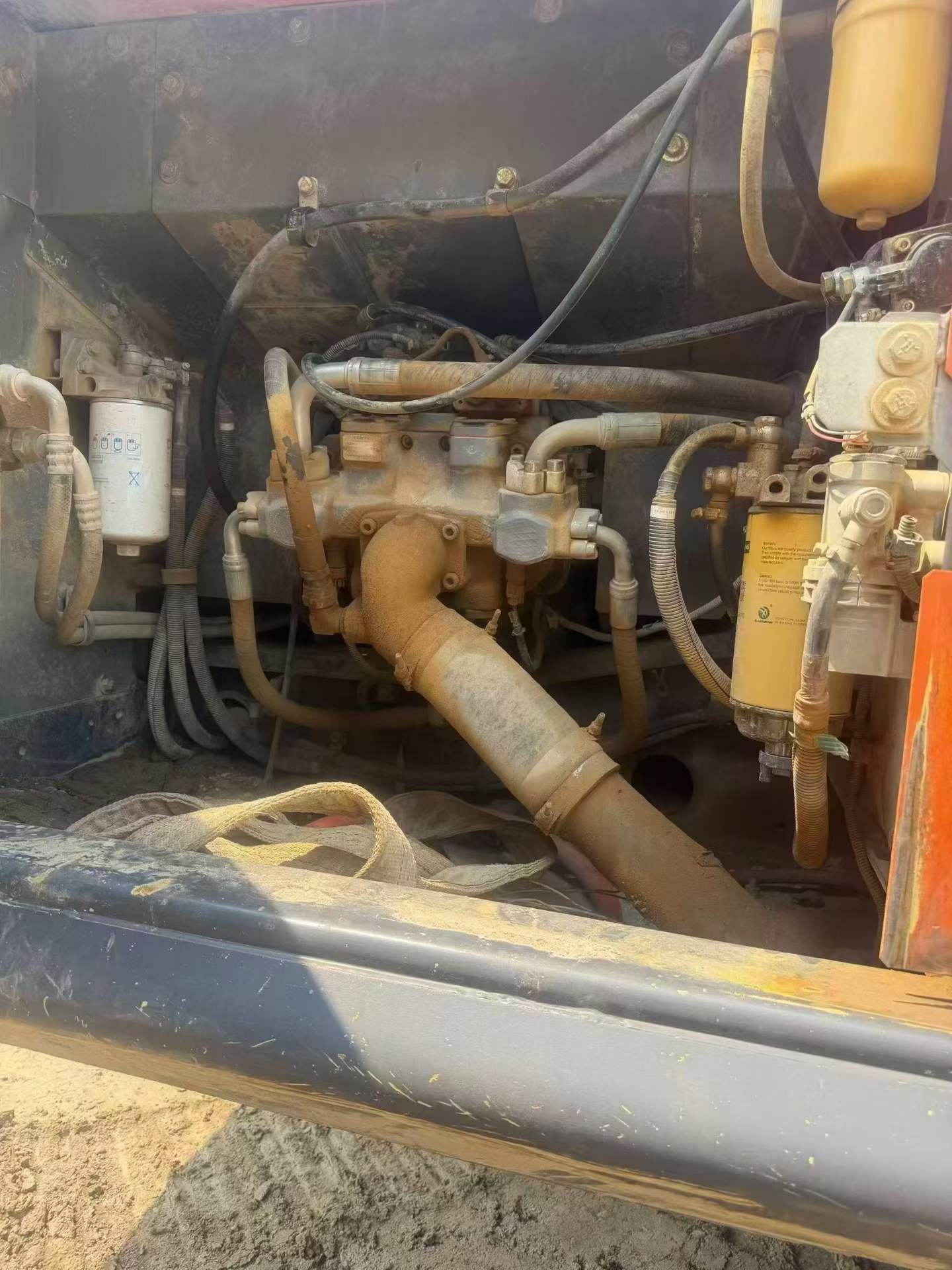 Buy Hitachi EX250-5 Used Excavator / 4