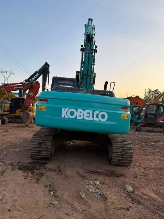 Buy Kobelco SK210 Used Excavator / 1