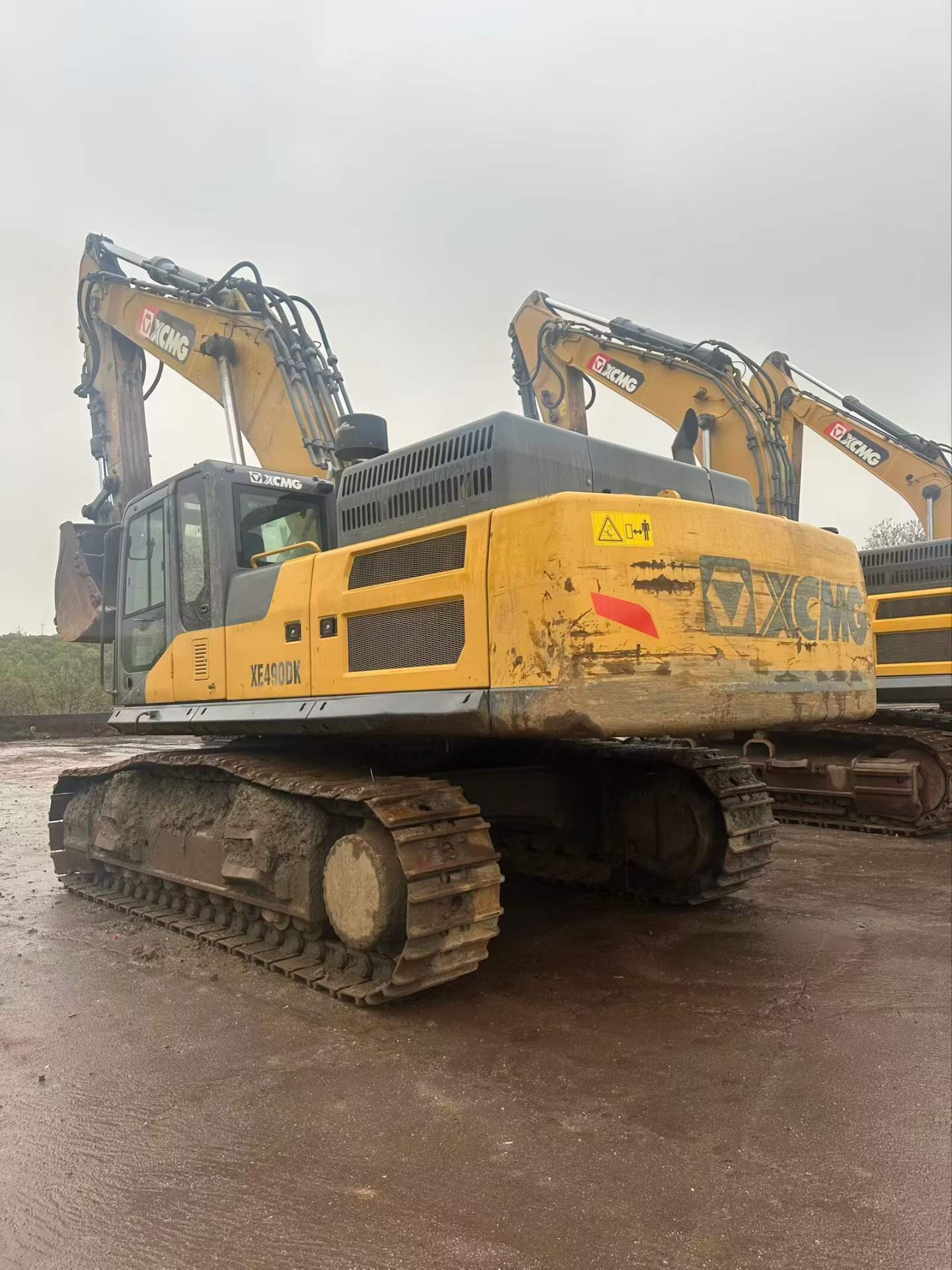 Buy XCMG XE490D Used Excavator / 2