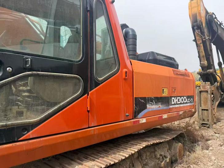 Buy Doosan S300 Used Excavator / 1