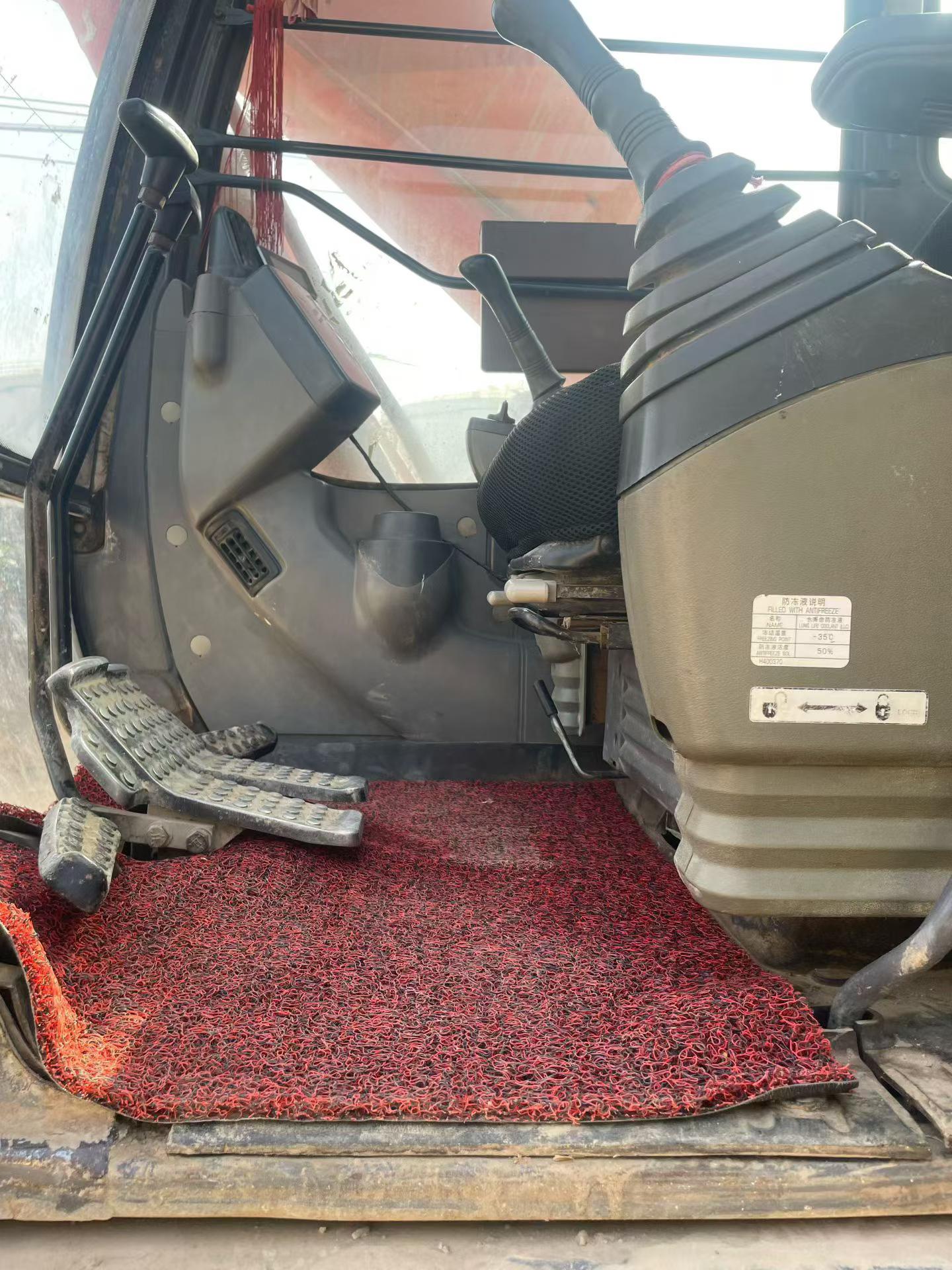 Buy Hitachi ZX240-3G Used Excavator / 5