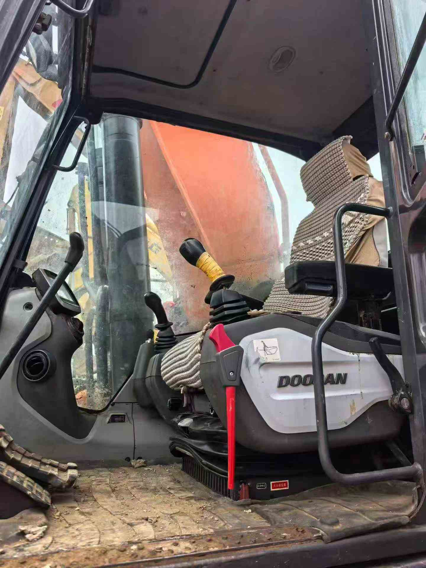Buy Doosan DH420 Used Excavator / 2