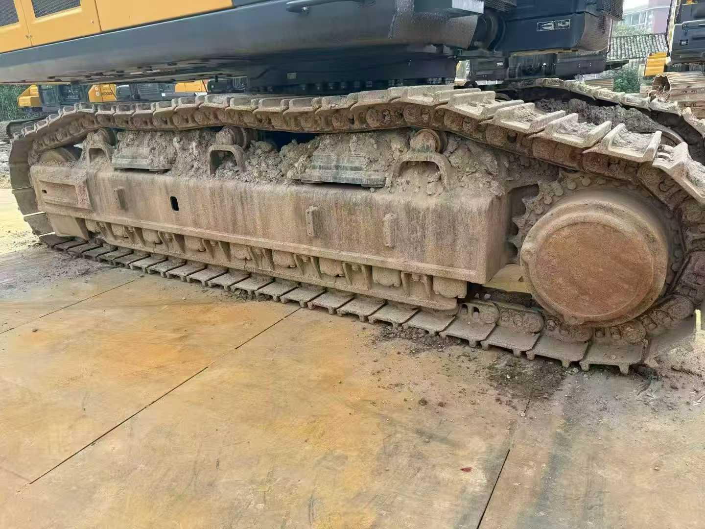 Buy XCMG XE690DK Used Excavator / 8