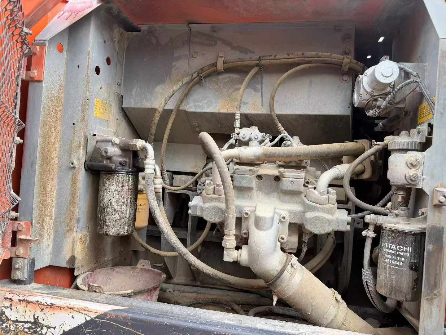 Buy Hitachi ZX200-5G Used Excavator / 8