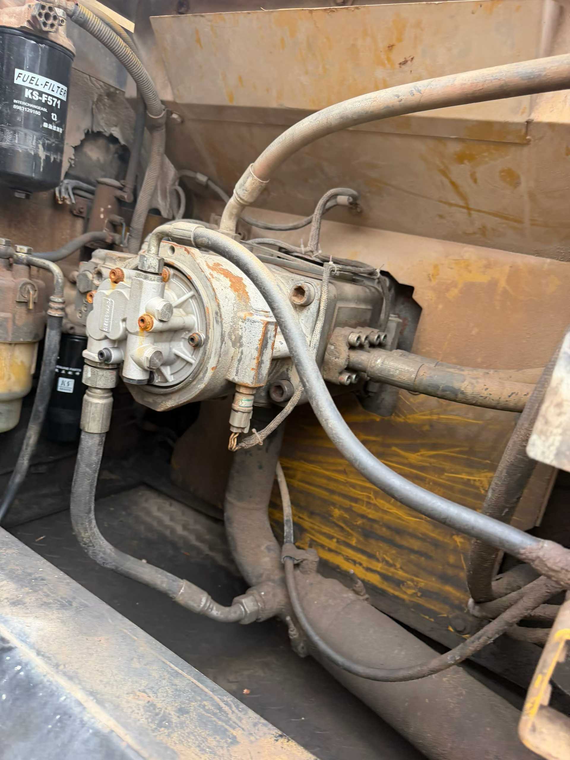 Buy Sany SY225C Used Excavator / 2