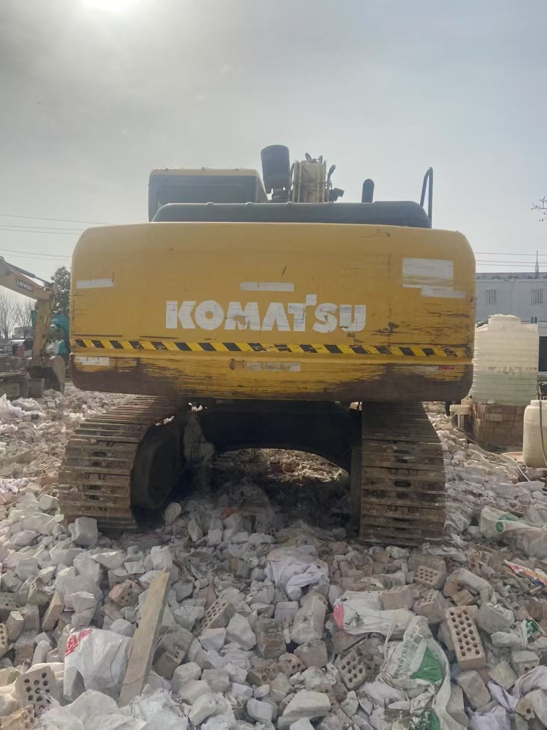 Buy Komatsu PC160-6 Used Excavator / 3