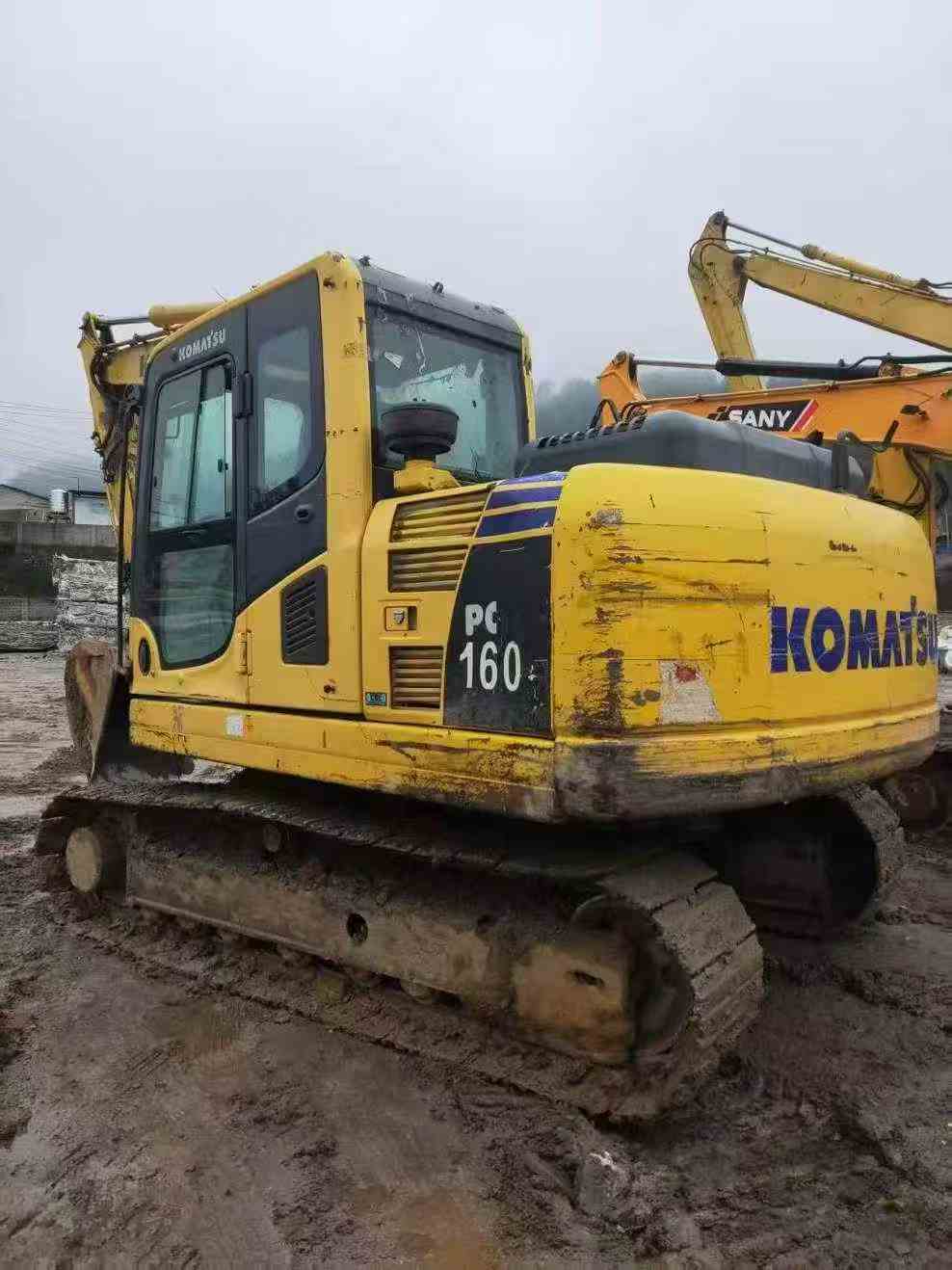 Buy Komatsu PC130-8 Used Excavator / 8