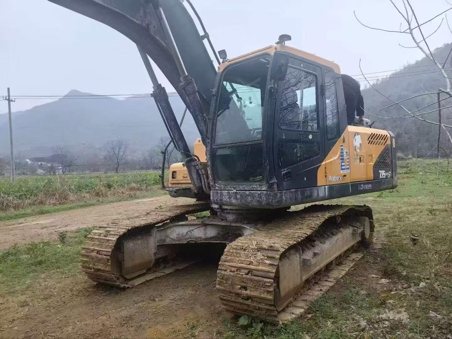 Buy Hyundai R215-7 Used Excavator / 7