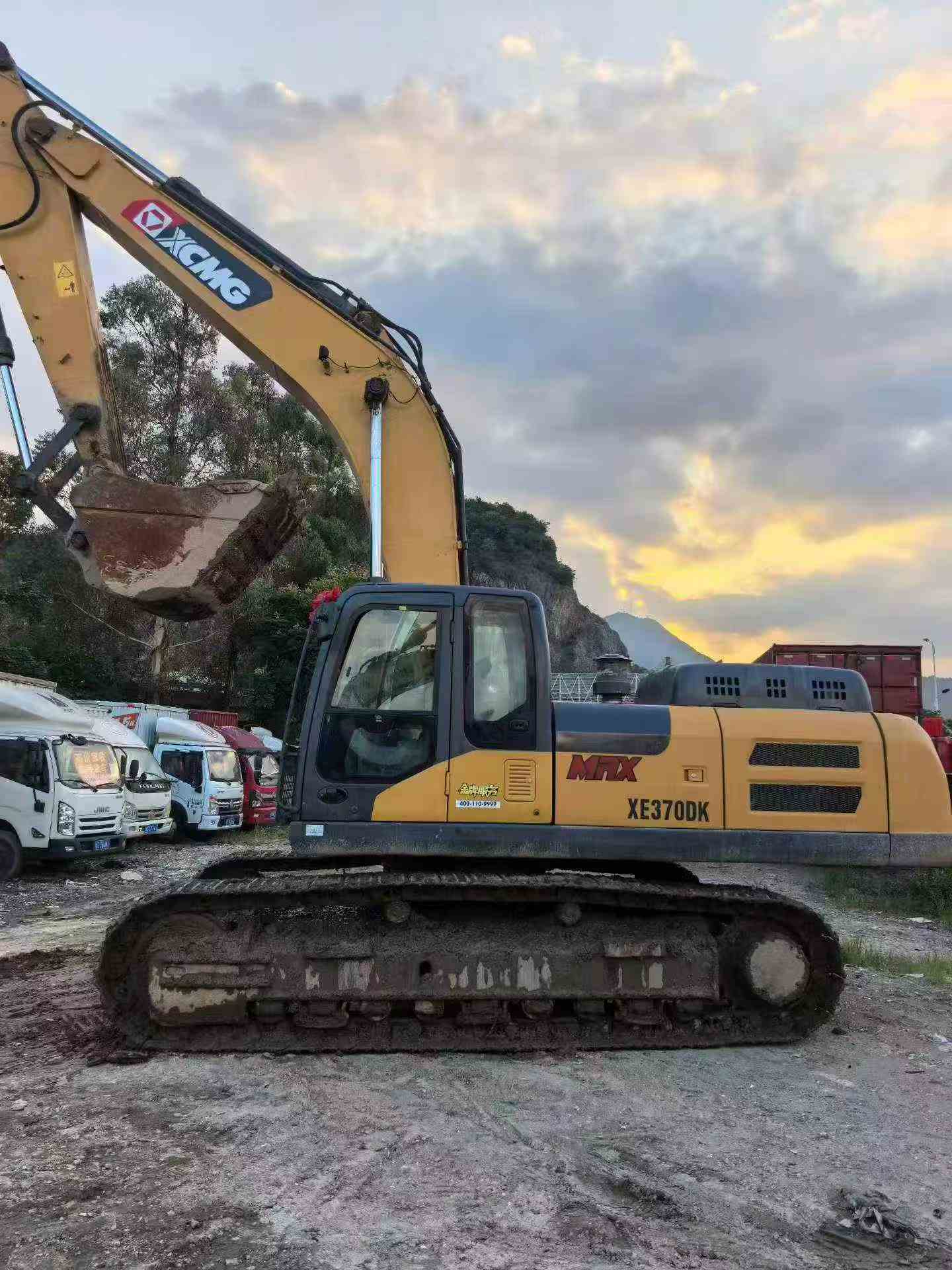 Buy XCMG XE370 Used Excavator / 5