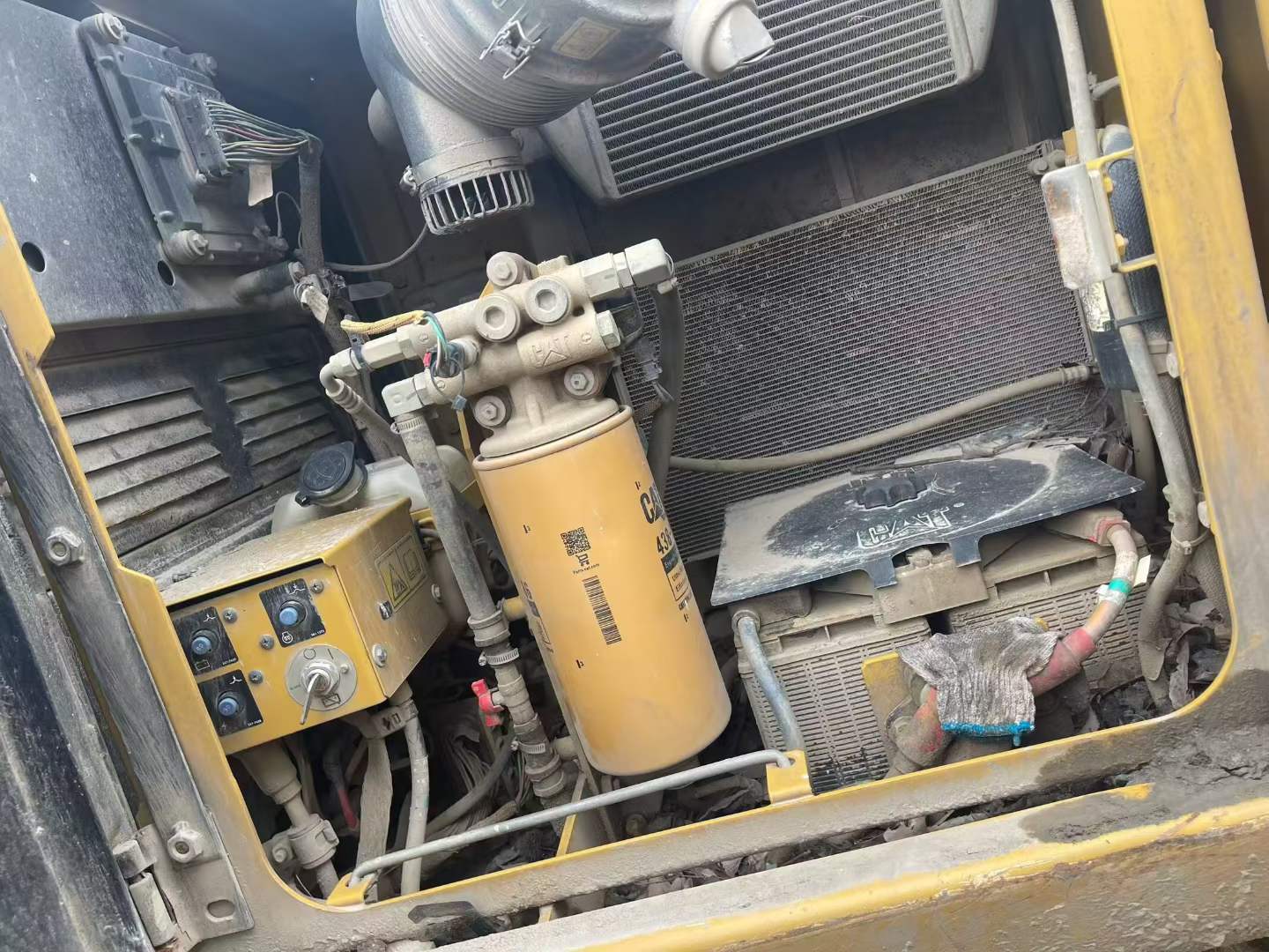 Buy Caterpillar 313D Used Excavator / 4