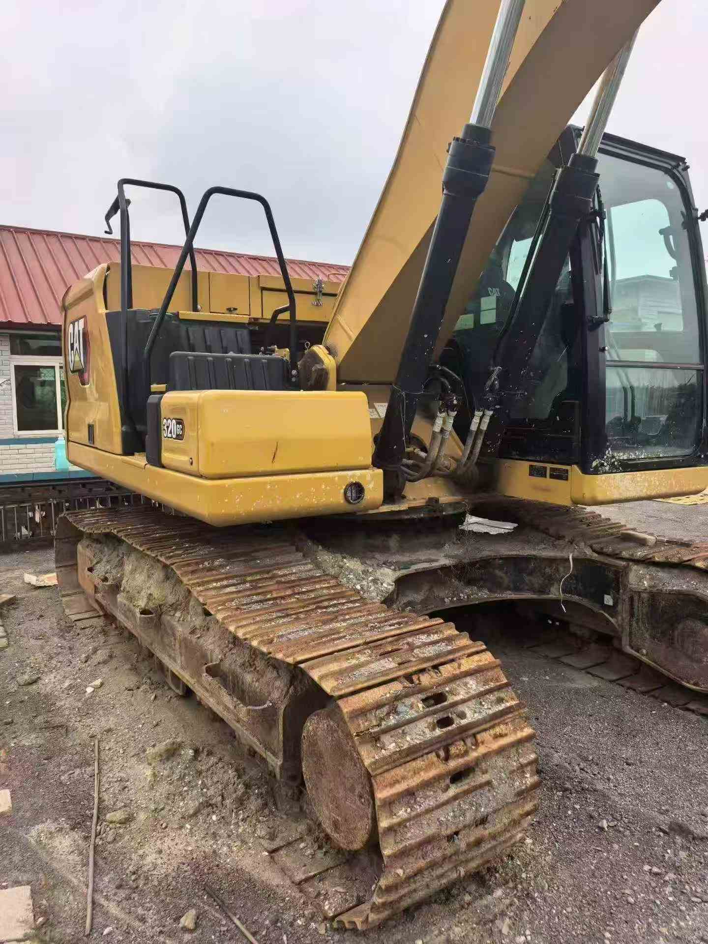Buy Caterpillar 320GC Used Excavator / 2