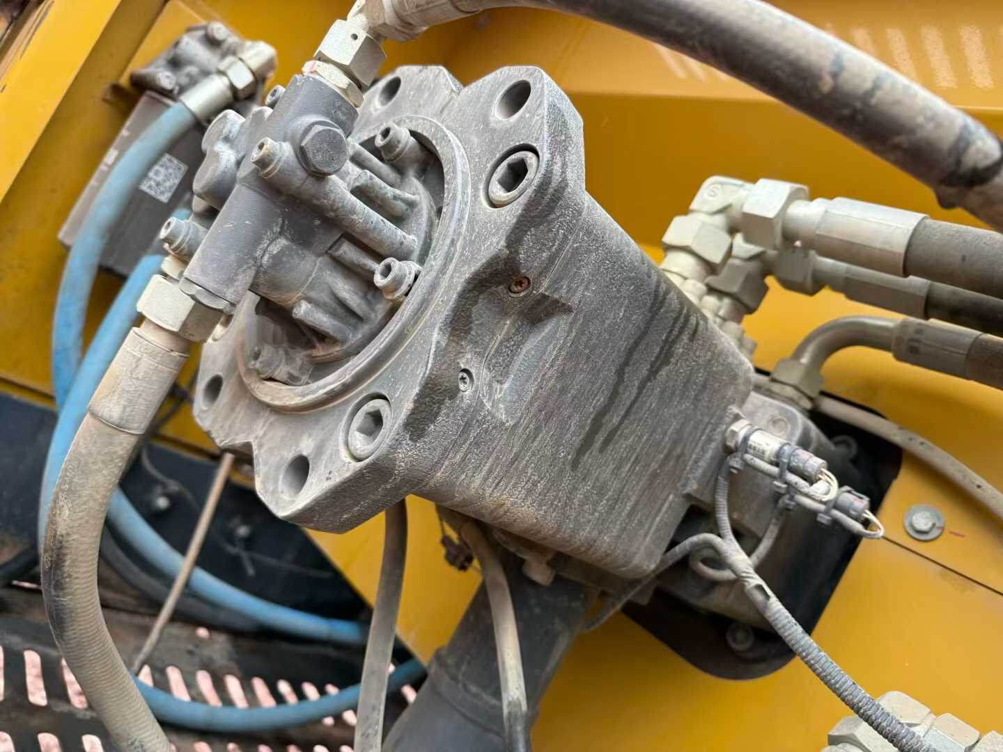 Buy XCMG XE370 Used Excavator / 5