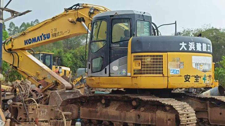 Buy Komatsu PC228US-3 Used Excavator / 1