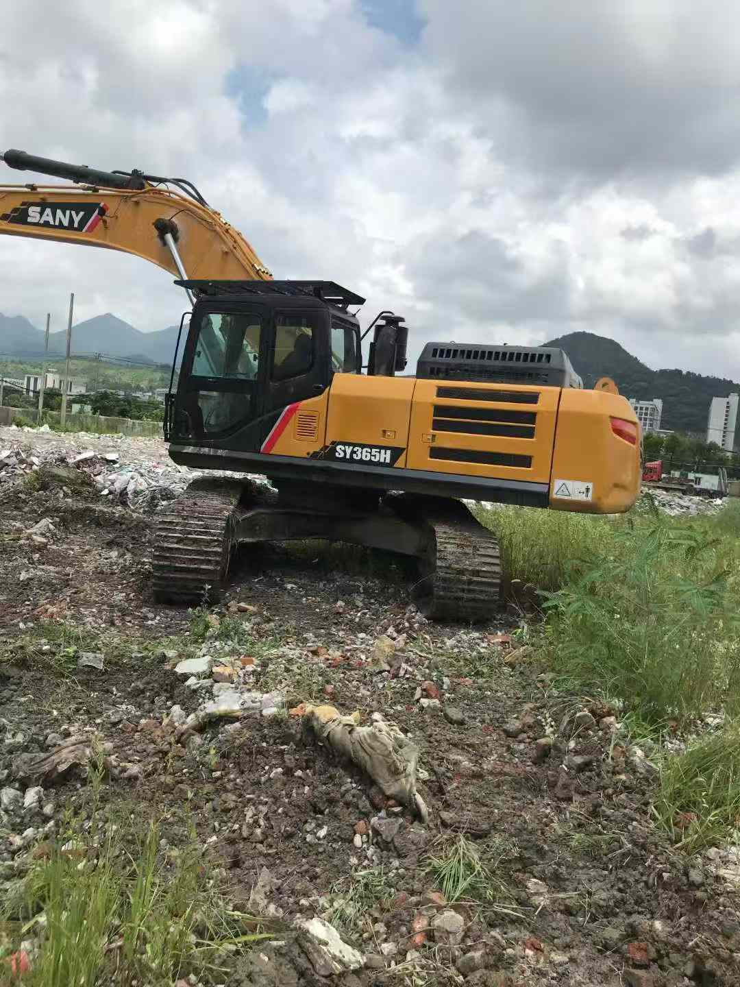 Buy Sany SY365C Used Excavator / 2