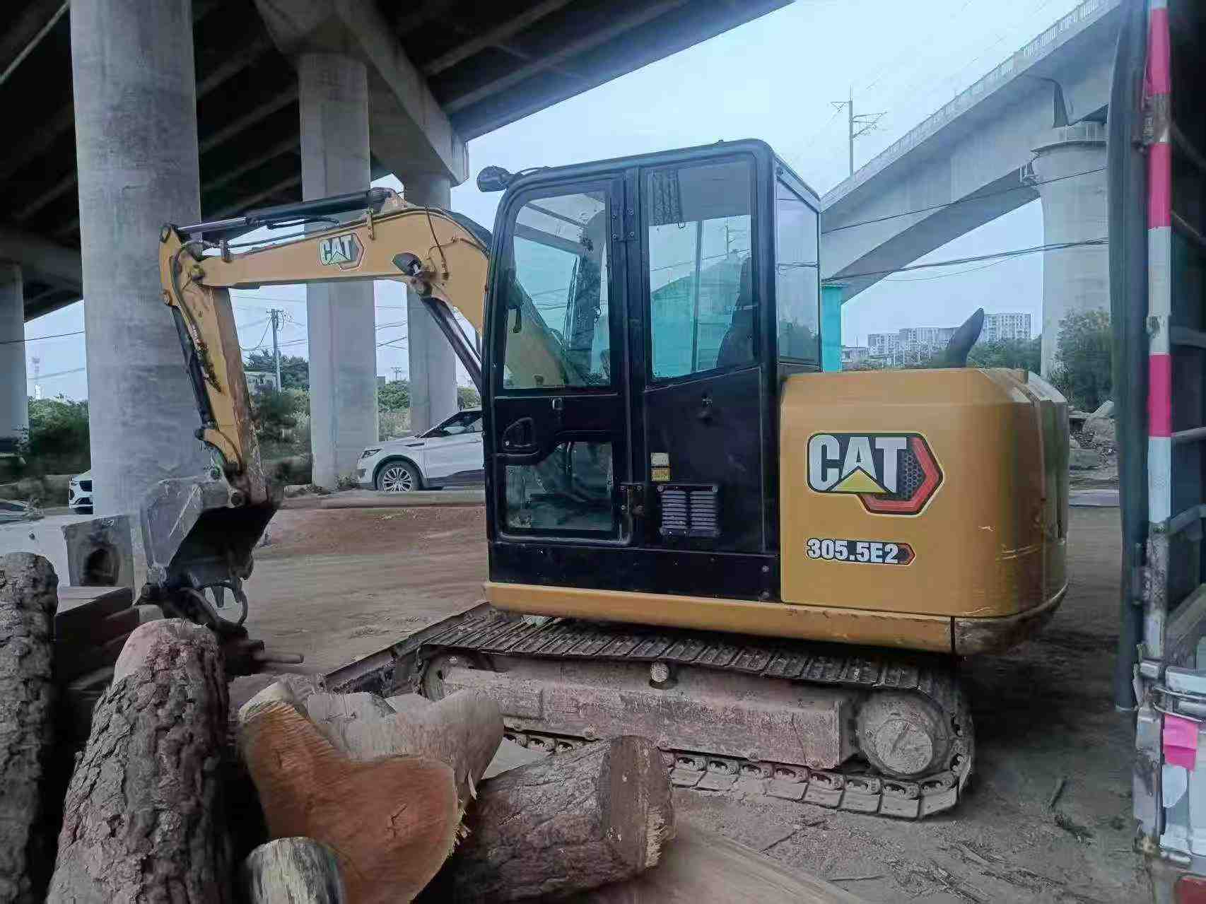 Buy Caterpillar 305.5 Used Excavator / 4