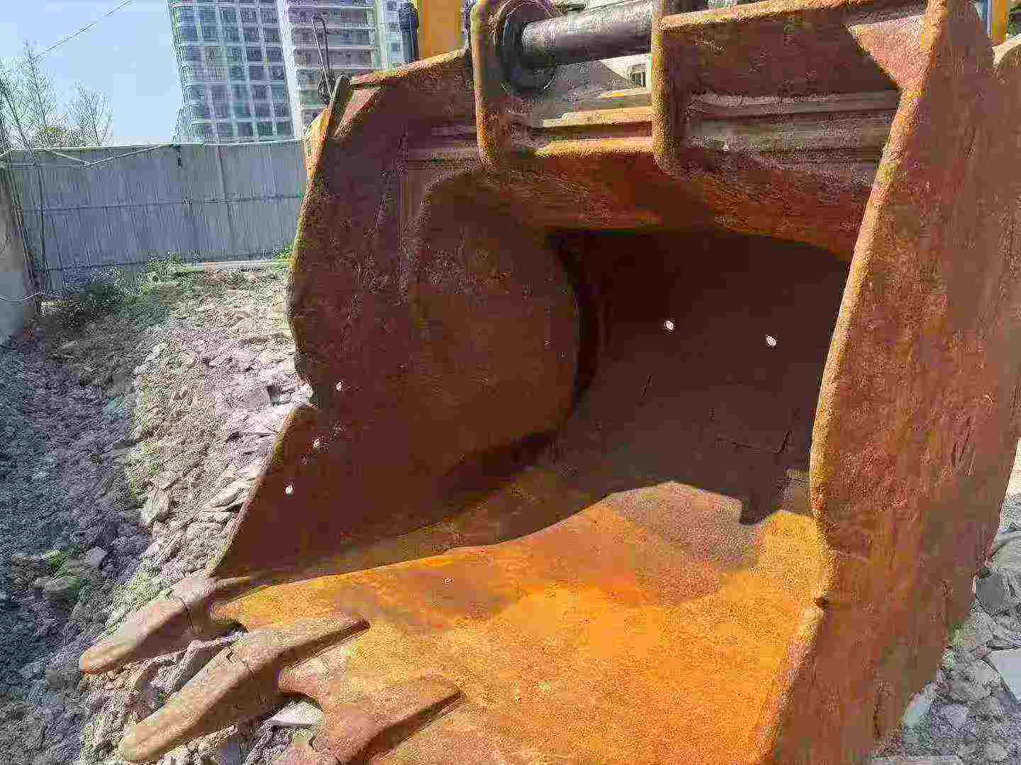 Buy XCMG XE690DK Used Excavator / 2