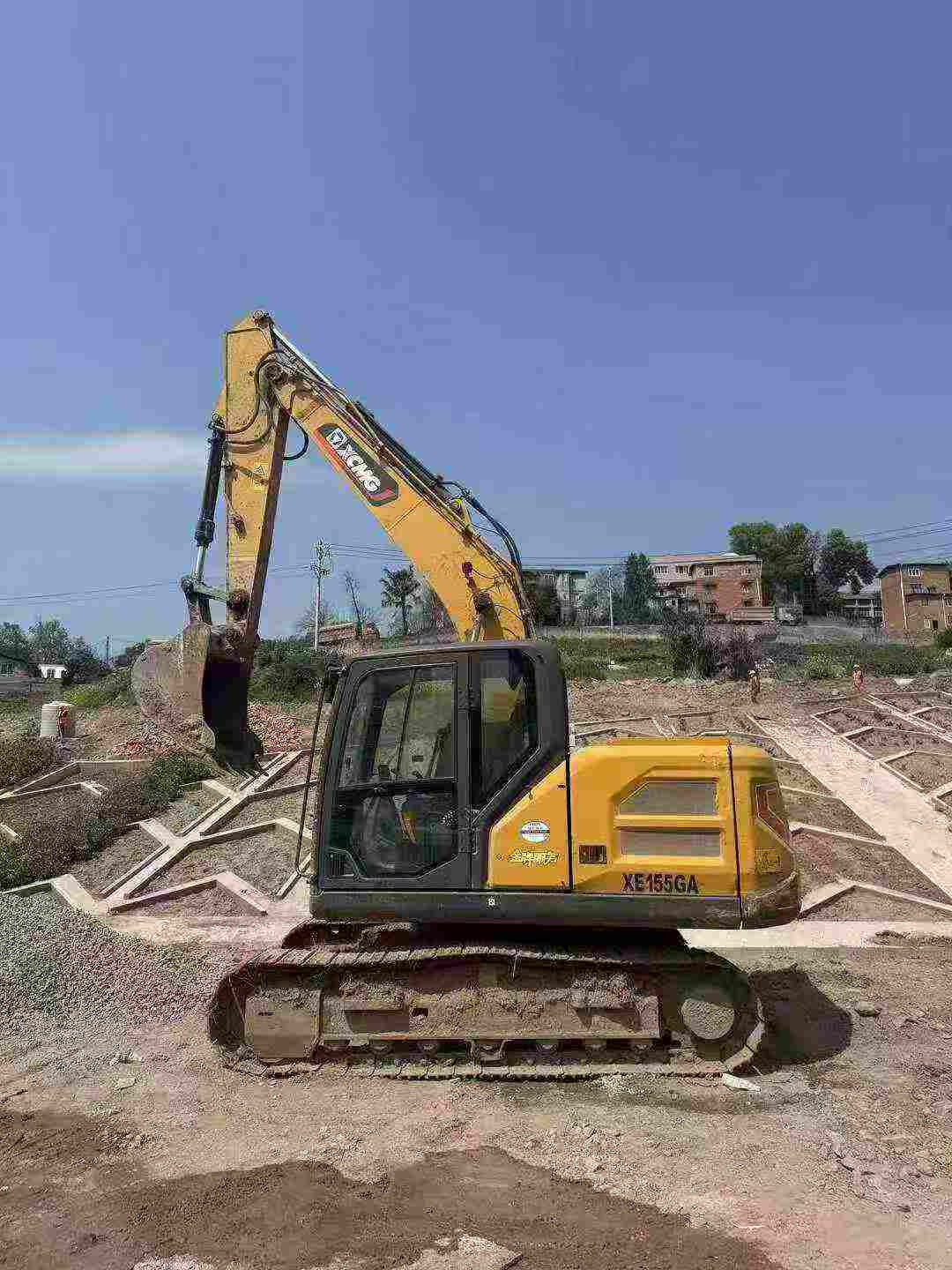 Buy XCMG XE135B Used Excavator / 2