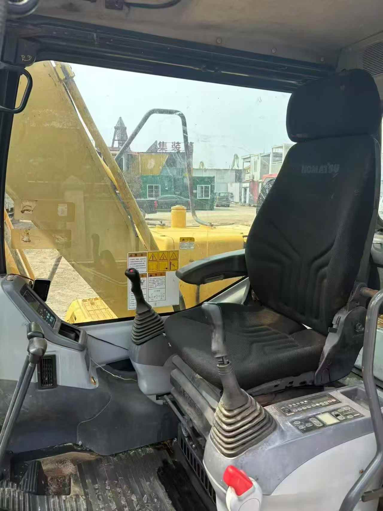 Buy Komatsu PC130 Used Excavator / 9