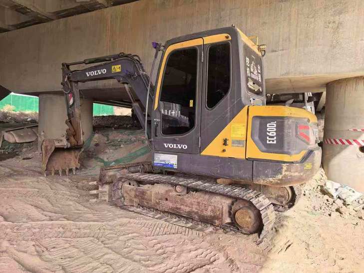 Buy Volvo EC60 Used Excavator / 1