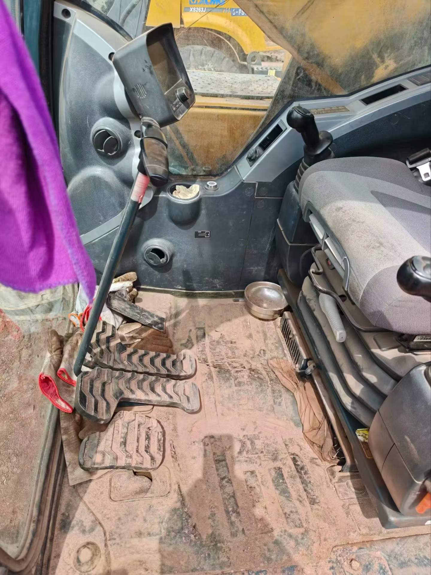 Buy Hyundai R350LVS Used Excavator / 9