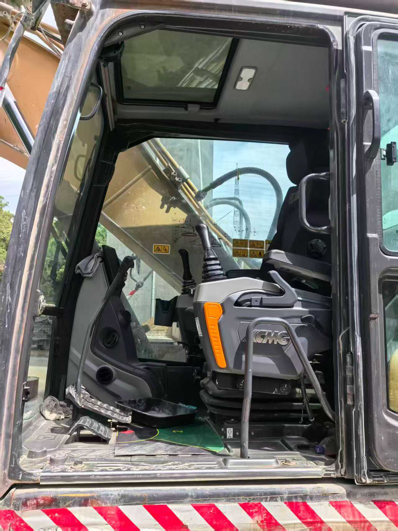 Buy XCMG XE200 Used Excavator / 5