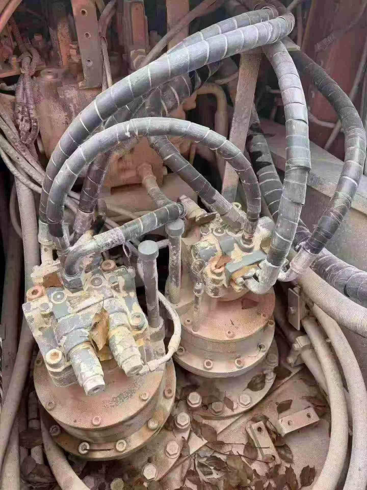 Buy Hitachi ZX490LCH-5A Used Excavator / 7