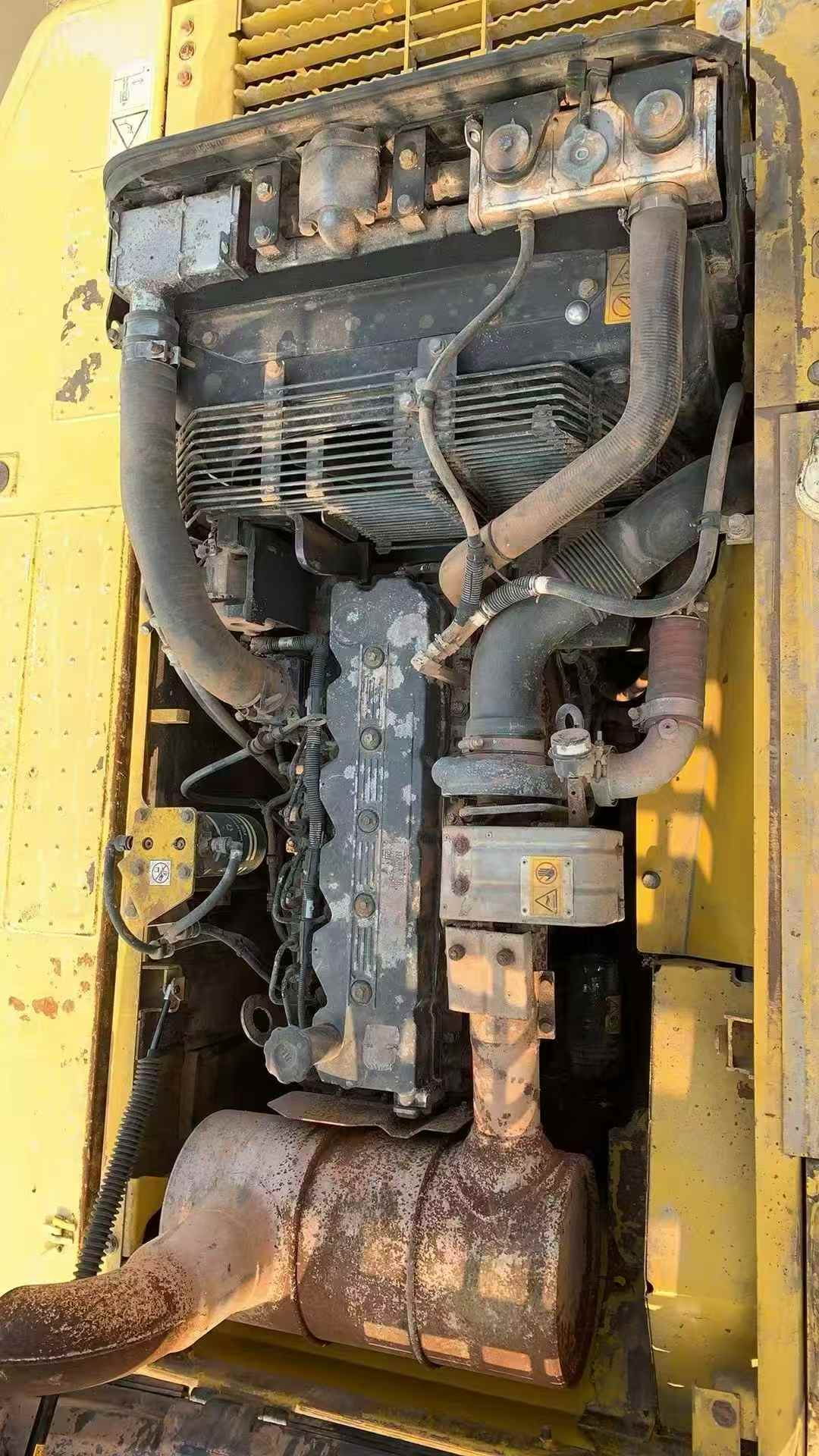 Buy Komatsu PC220-8 Used Excavator / 5