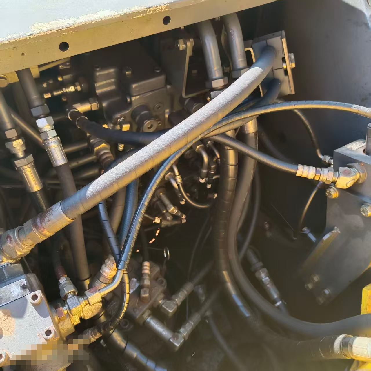 Buy Sumitomo SH120-2 Used Excavator / 8