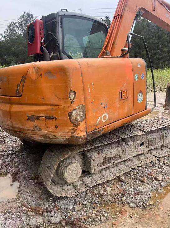 Buy Hitachi EX70 Used Excavator / 1