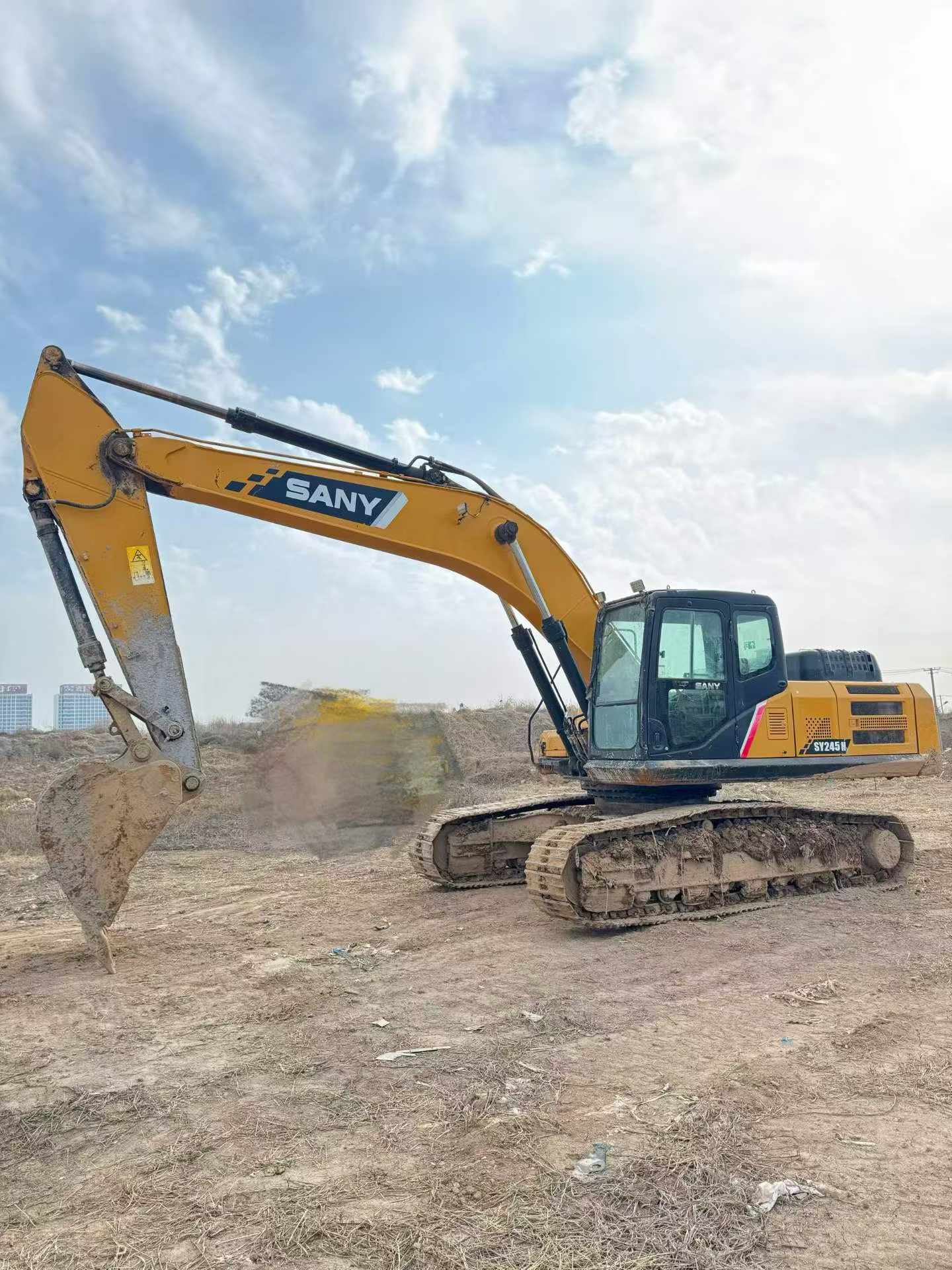 Buy Sany SY245H Used Excavator / 3