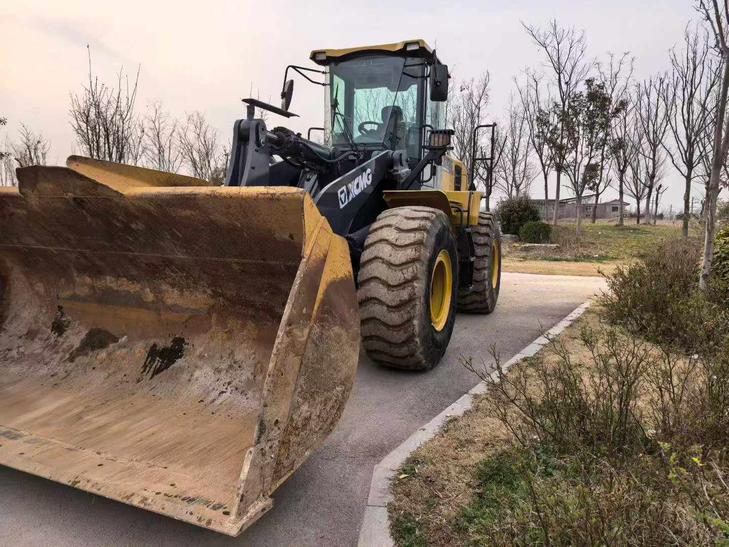 Buy XCMG XE500C Used Loader / 1