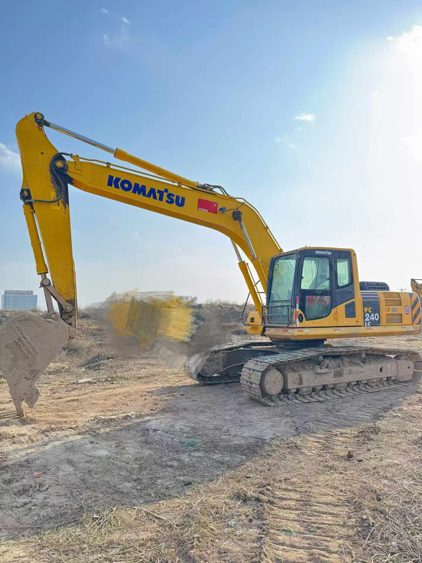 Buy Komatsu PC240-6 Used Excavator / 3