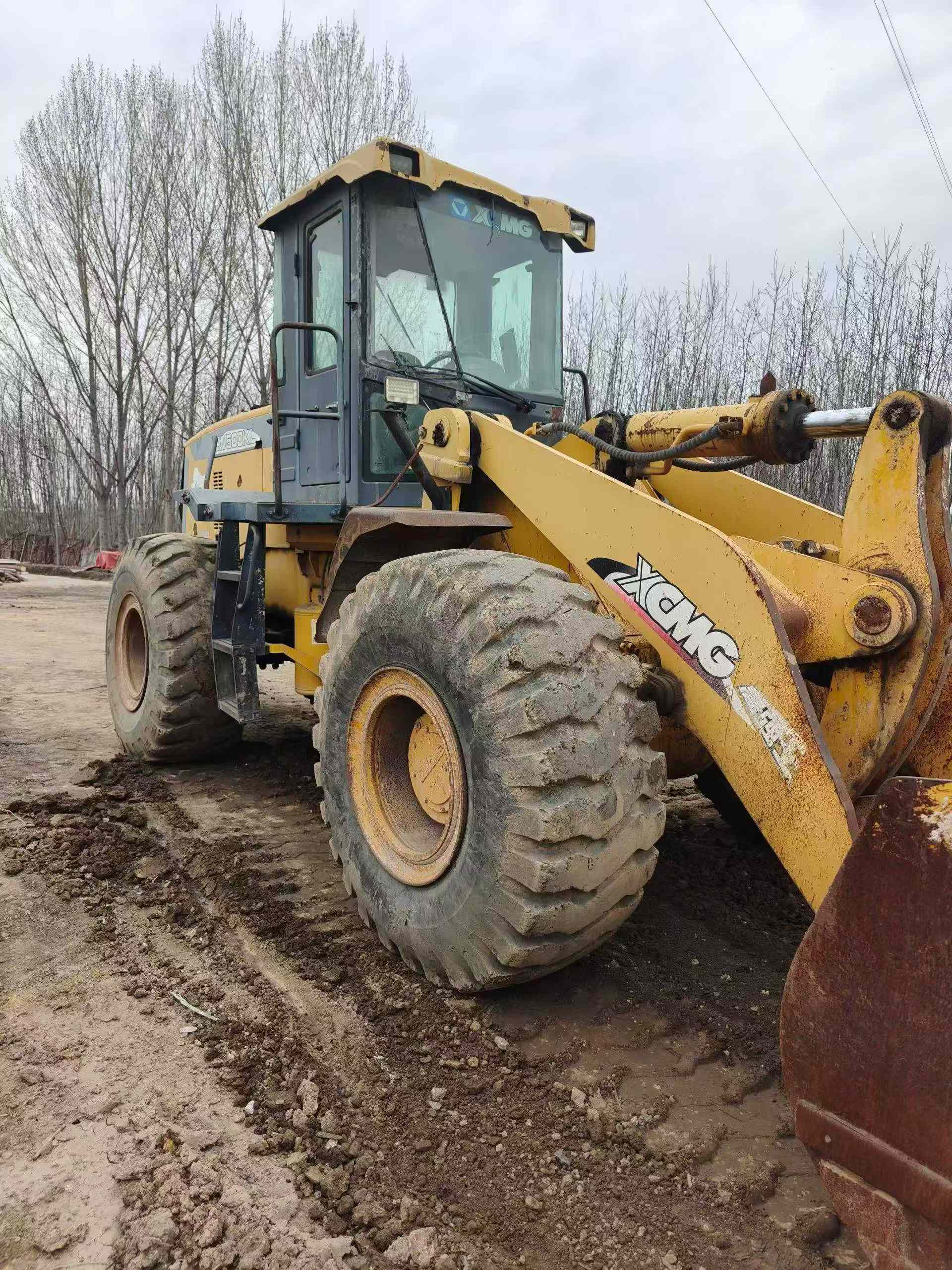 Buy XCMG XE500C Used Loader / 3