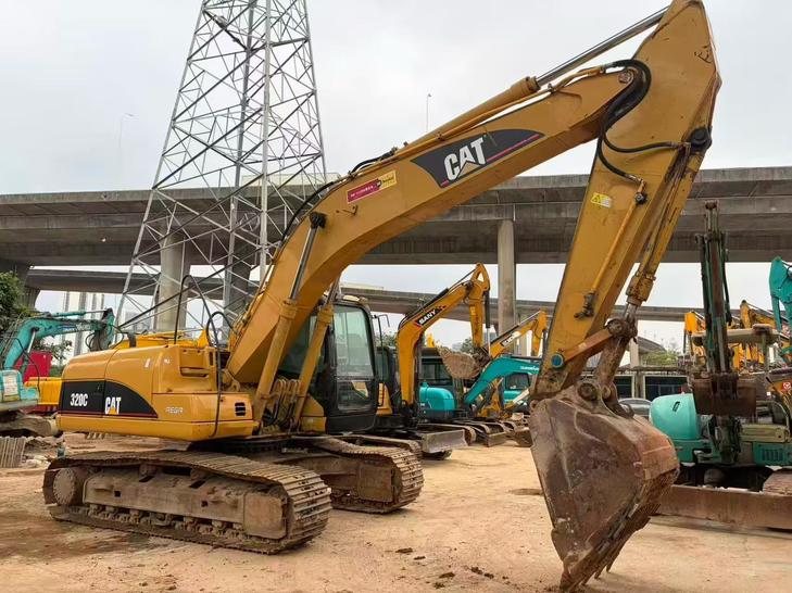 Buy Caterpillar 320C Used Excavator / 1