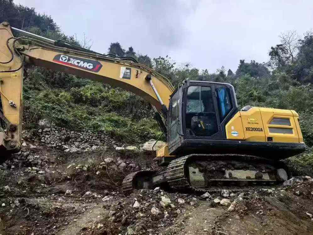 Buy XCMG XE200 Used Excavator / 2