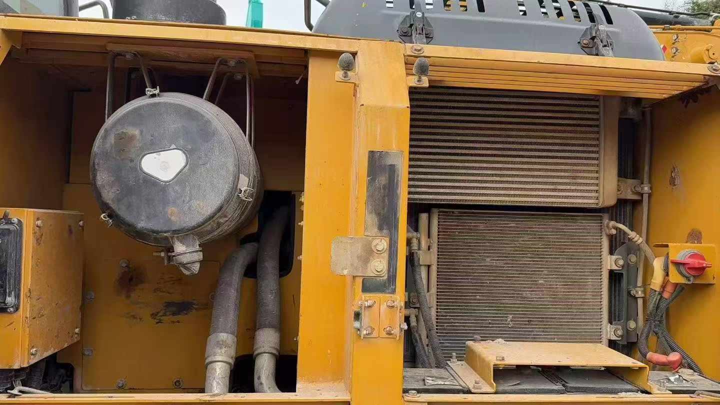 Buy XCMG XE215D Used Excavator / 6