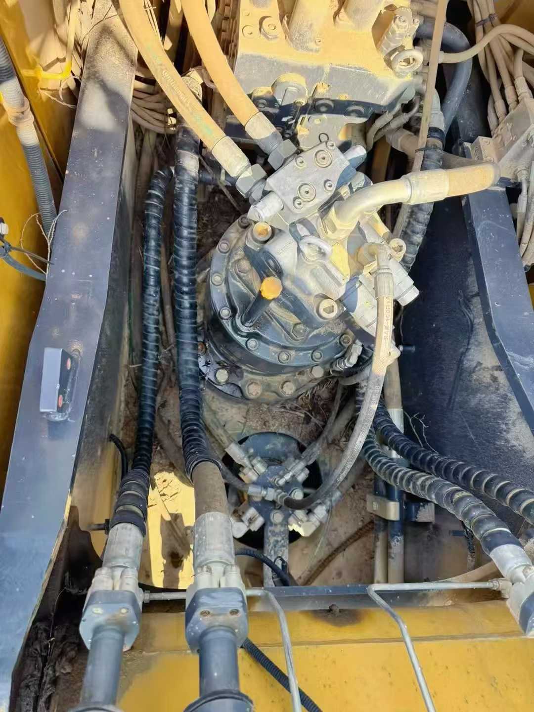 Buy XCMG XE200 Used Excavator / 5